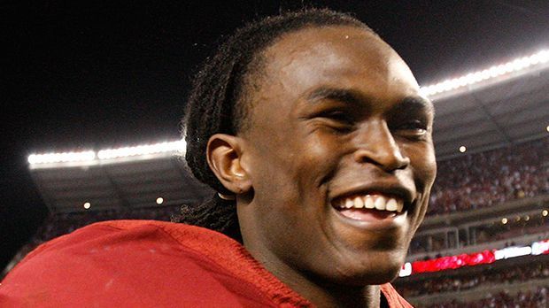 
                <strong>Julio Jones</strong><br>
                Julio Jones (Atlanta Falcons) - Quintorris Lopez kurz "Julio" Jones galt schon zu seinen College-Zeiten in Alabama als ein starker Wide Receiver. Mittlerweile zählt der Atlanta-Star zu den Besten der NFL.
              