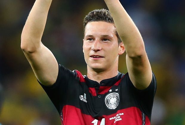 
                <strong>Julian Draxler</strong><br>
                Julian Draxler kam für Khedira in die Partie und feierte sein WM-Debüt. EINFACH GEIL - Note 1!
              