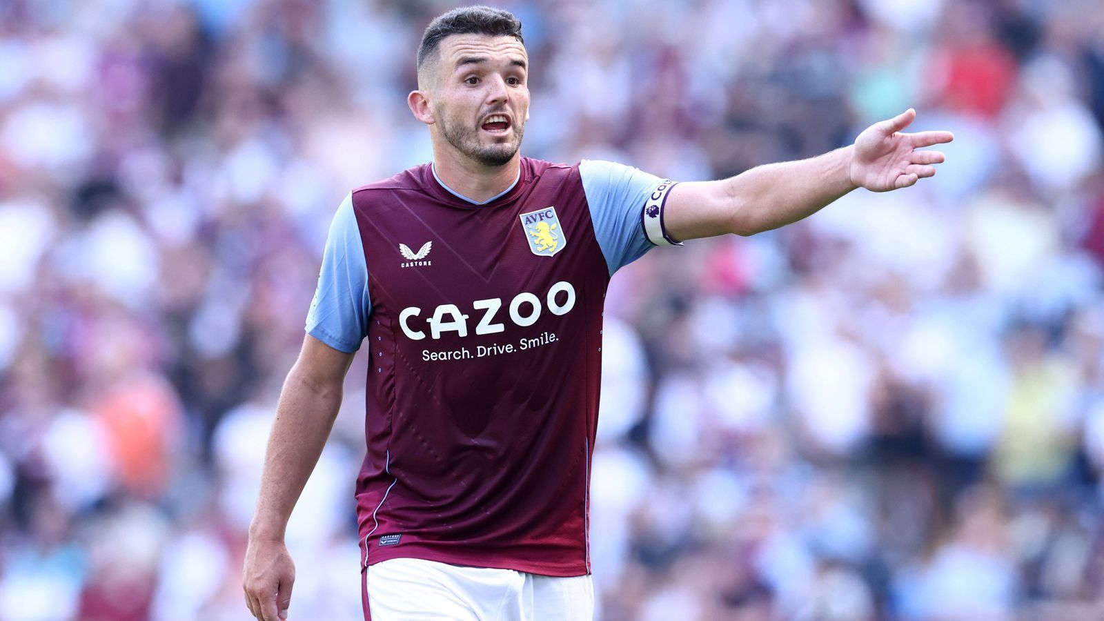 
                <strong>Aston Villa</strong><br>
                &#x2022; Kapitän: John McGinn<br>&#x2022; Im Verein seit: August 2018<br>
              