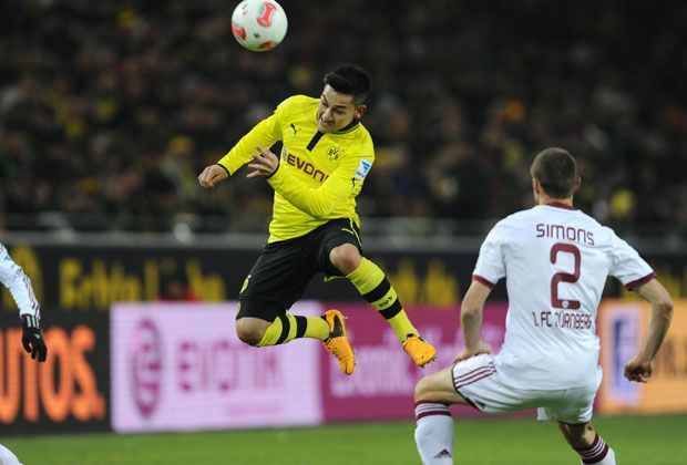 
                <strong>Ilkay Gündogan (Dortmund)</strong><br>
                Platz 10: Beim 3:0-Heimsieg gegen den 1. FC Nürnberg verbessert Gündogan am 19. Spieltag der Saison 2012/13 seinen Bestwert. 147 Bälle verarbeitet der Dortmunder gegen seinen Ex-Klub.
              