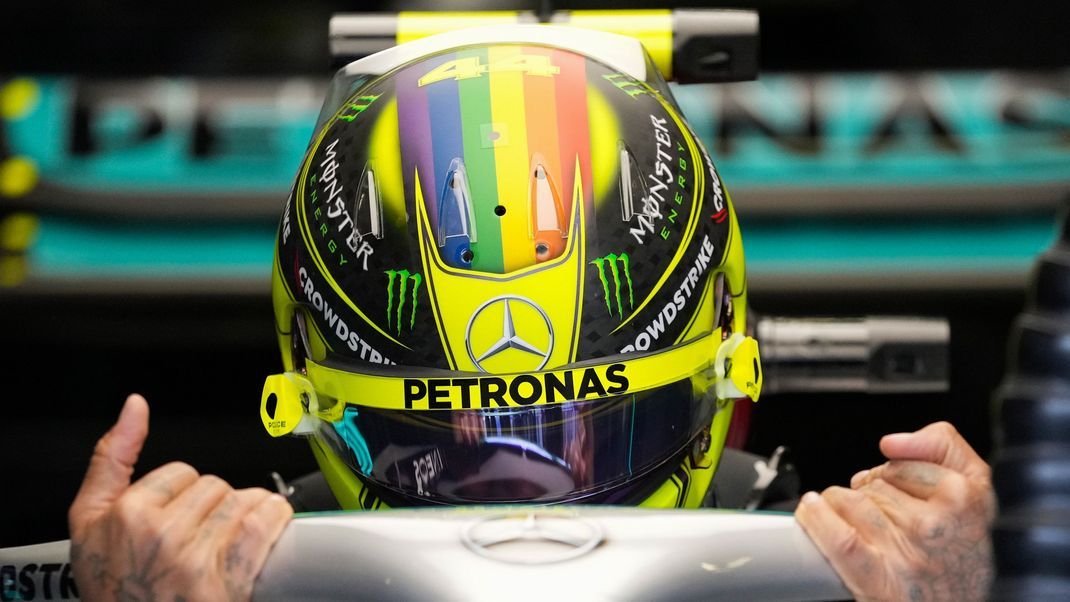 Formel-1-Weltmeister Lewis Hamilton stellt sich hinter die LGBTQ-Gemeinde und betont: „Ich werde den Regenbogen auf dem Helm tragen."