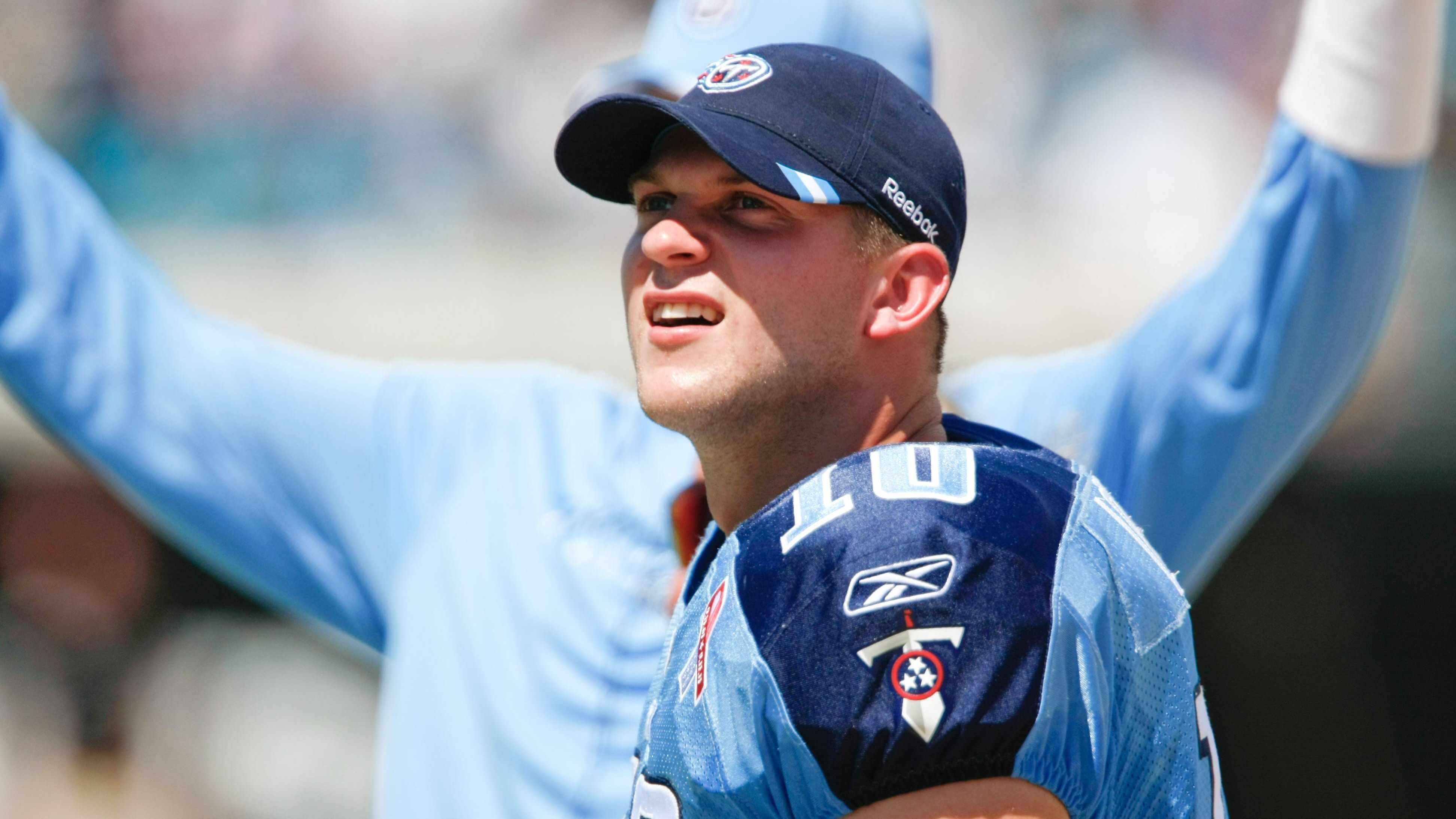 
                <strong>Jake Locker</strong><br>
                 - Draft: 2011 an 8. Stelle von den Tennessee Titans  - Stationen: Tennessee Titans 2011 bis 2014  - Karriere 2015 beendet 
              