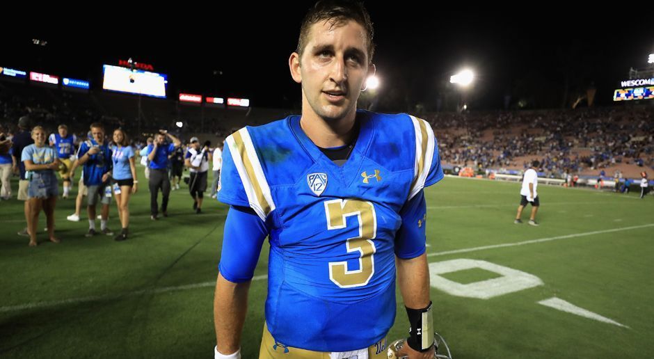 
                <strong>Josh Rosen - University of California</strong><br>
                Theoretisch hätte Josh Rosen noch ein Jahr am College übrig. Trotzdem zählt er zu den ganz heißen Kandidaten für den Draft 2018. Er ist ein klassischer Pocket-Passer mit sehr guter Technik. Verglichen mit anderen College-Quarterbacks ist bei ihm das Laufspiel jedoch nicht so stark ausgeprägt. Es wird spekuliert, dass die Cleveland Browns Rosen als First-Overall-Pick auswählen könnten.
              