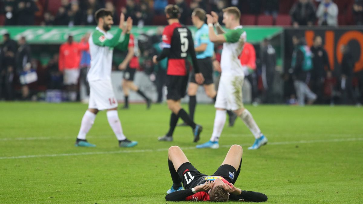 Augsburg schießt Hertha BSC noch tiefer in die Krise