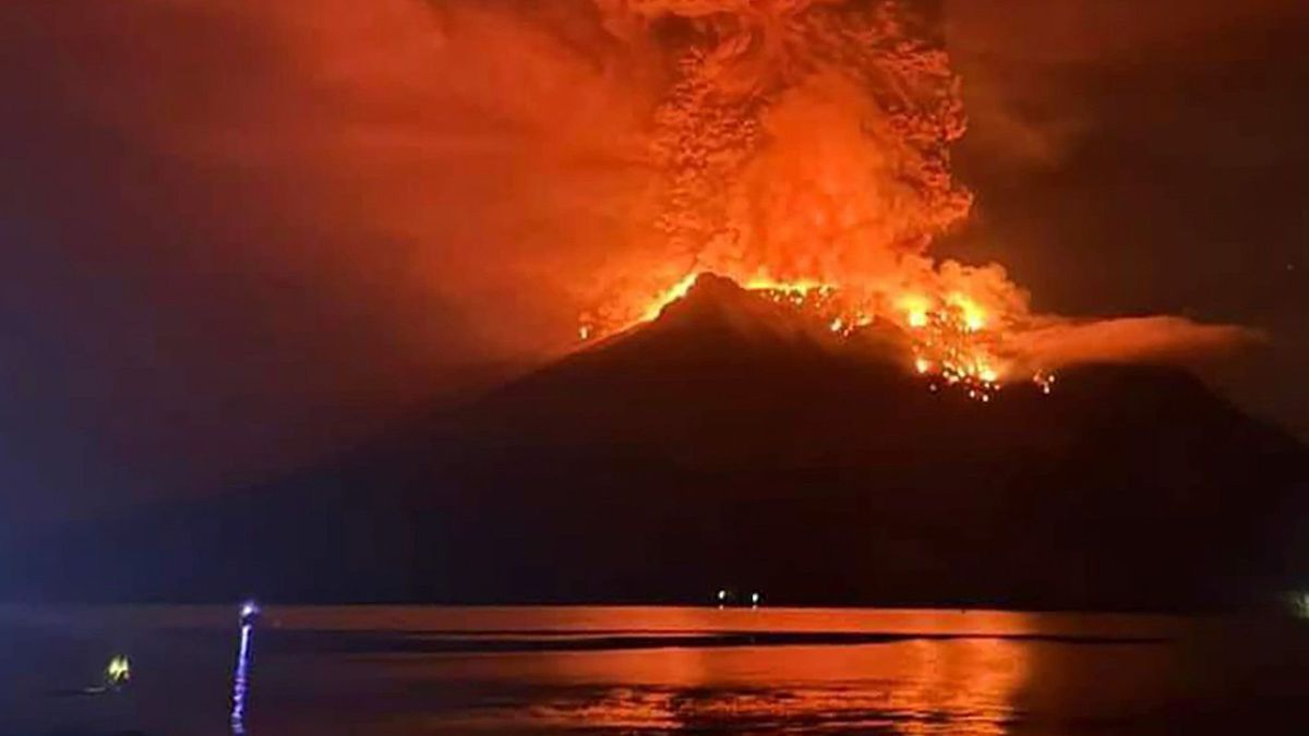 Vulkan Ruang in Indonesien erneut ausgebrochen