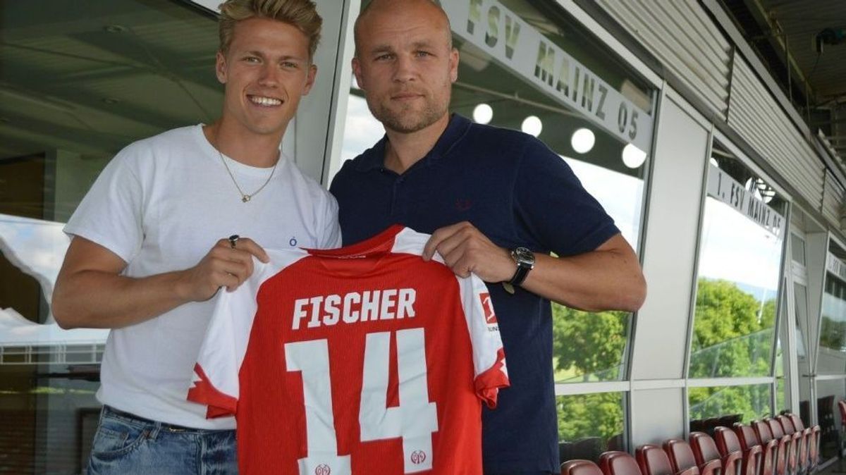 Viktor Fischer (l.) wechselt zum FSV Mainz 05