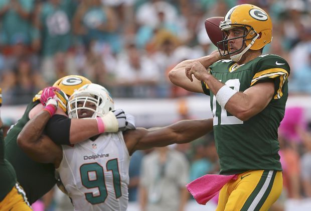 
                <strong>Miami Dolphins - Green Bay Packers 24:27</strong><br>
                Und der Quarterback-Jäger stellt die Gäste um Spielmacher Aaron Rodgers vor große Probleme. Allerdings setzen sich die Packers um ihren Superstar durch.
              