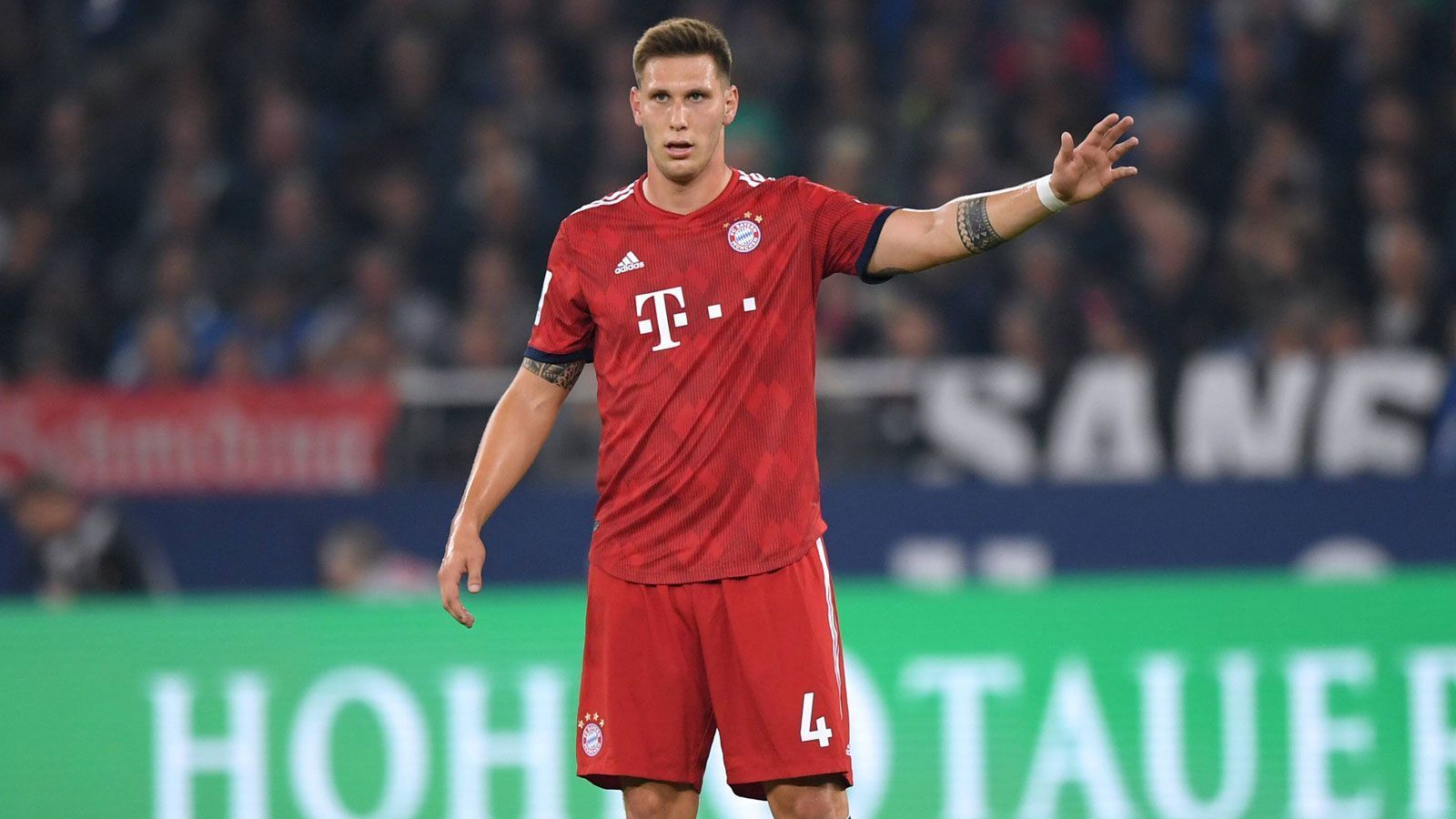 
                <strong>Niklas Süle</strong><br>
                Kommt in der Nachspielzeit für den verletzten Hummels. Ohne Note.
              