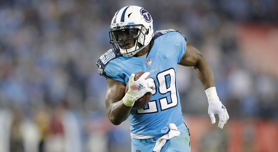 
                <strong>DeMarco Murray (Tennessee Titans)</strong><br>
                1,85 Millionen Dollar winken DeMarco Murray. 450.000 Dollar hat der Running Back in dieser Saison bereits als Bonus verdient: 250.000 Dollar für das Erreichen von 1000 Rushing Yards und 200.000 Dollar für neun Rushing Touchdowns. Zusätzlich könnte er jeweils 750.000 Dollar verdienen durch 1500 Rushing Yards sowie 15 Rushing Touchdowns - wären insgesamt 1,5 Millionen Dollar. Dazu kommt eine 100.000-Dollar-Prämie, sofern er in den Pro Bowl gewählt wird und noch einmal 250.000 Dollar, sofern er AFC Offensive Player des Jahres wird.
              