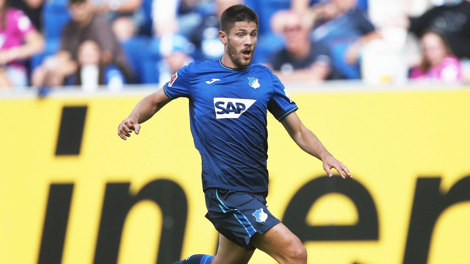 
                <strong>TSG 1899 Hoffenheim</strong><br>
                Gegner: FC Augsburg -Voraussichtliche Aufstellung -Tor: Baumann -Abwehr: Bogarde, Akpoguma, Vogt, Raum -Mittelfeld/Sturm: Rudy, Baumgartner, Geiger, Bruun Larsen, Kramaric, Dabbur - Fällt aus: Bicakcic, Hübner, Adamyan, Grillitsch, Bebou, Belfodil
              