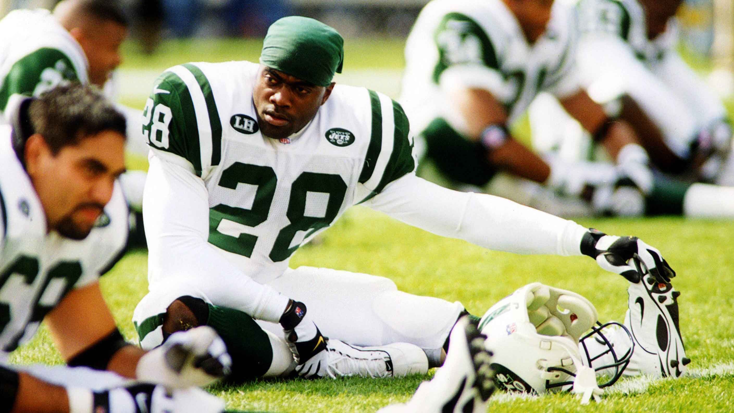 
                <strong>New York Jets: Curtis Martin </strong><br>
                10.302 Yards bei 2560 Runs - 68 Touchdowns
              