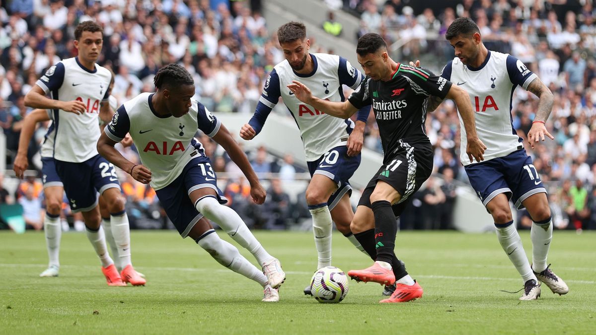 Tottenham Hotspur FC v Arsenal FC - Premier League