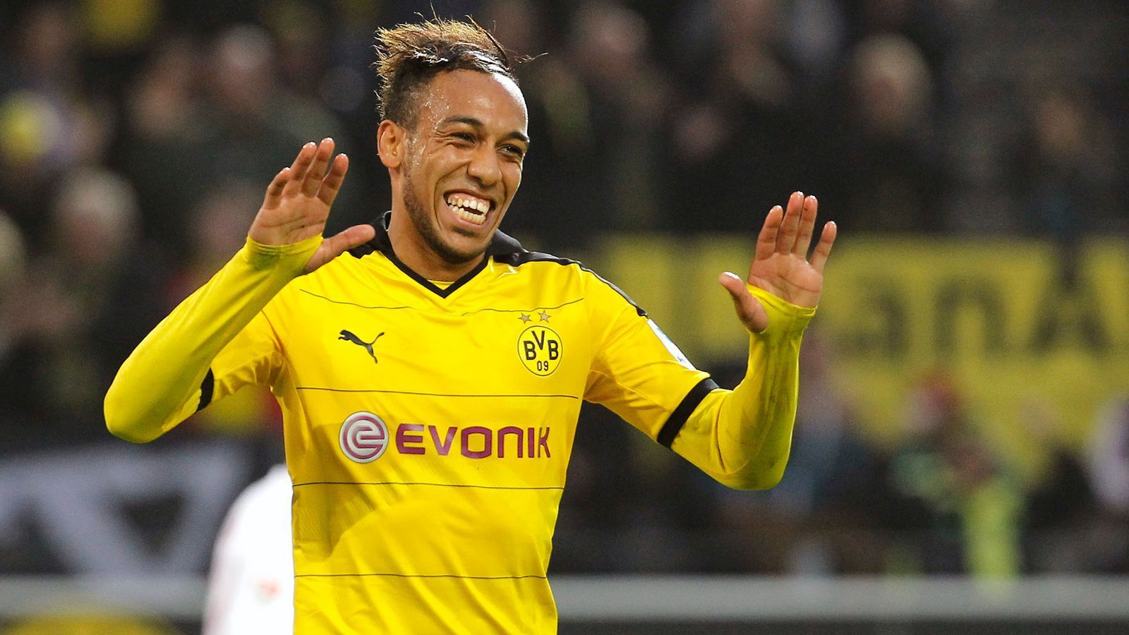 
                <strong>Pierre-Emerick Aubameyang (Borussia Dortmund)</strong><br>
                Traf in acht Spielen in Folge nach dem Saisonbeginn 2015/16
              