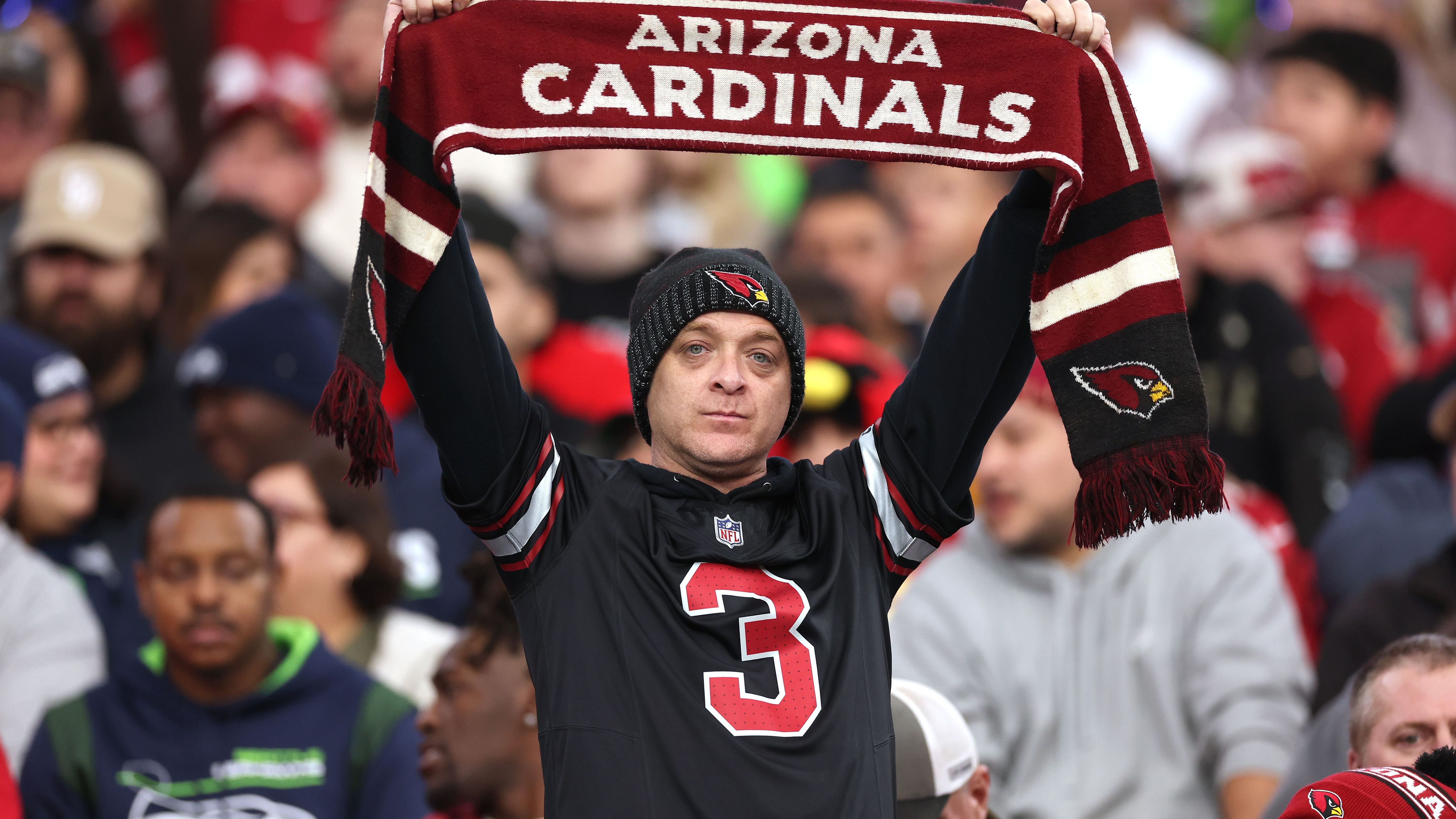 <strong>Platz 25: Arizona Cardinals (University of Phoenix Stadium)</strong><br>Hot-Dog-Preis (vier Stück): 19 US-Dollar (4,75 US-Dollar pro Hot Dog)