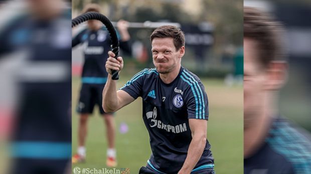 
                <strong>FC Schalke 04</strong><br>
                ... und um gut vorbereitet zu sein, kommen Sascha Riether und sein Team richtig ins schwitzen. 
              