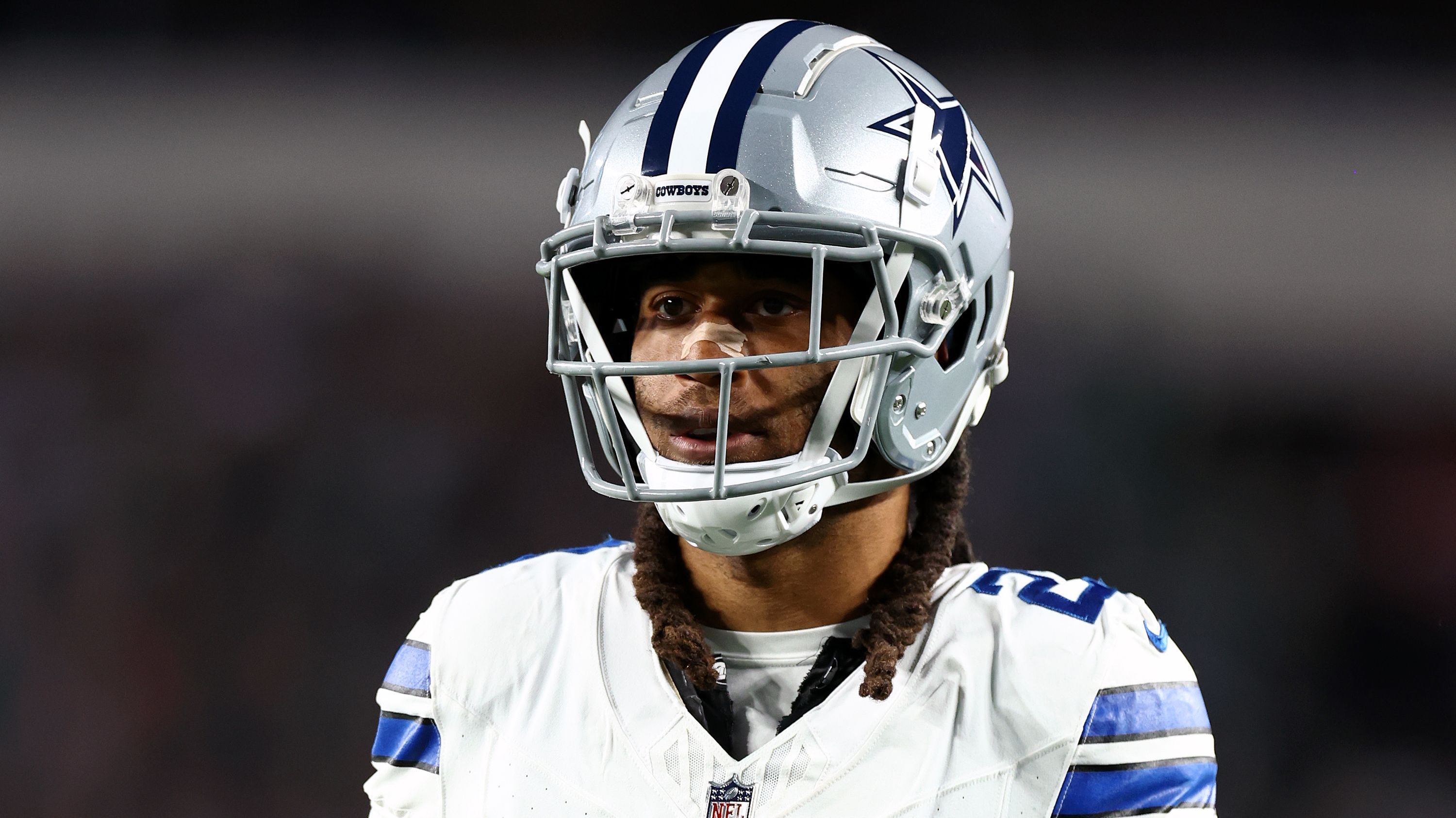 <strong>Stephon Gilmore (zuletzt Dallas Cowboys)</strong><br>Gilmore kann für ein Team immer noch eine Verstärkung sein, auch wenn er 33 Jahre alt ist. Er spielte in der vergangenen Saison bei den Cowboys 94 Prozent der Defensiv-Snaps. Gegner kamen gegen ihn auf ein Passer Rating von 82,7. 2023 kostete er zehn Millionen Dollar, er könnte für 2024 günstiger werden. "Ich will immer noch spielen, aber es muss die richtige Gelegenheit sein", sagte Gilmore im Mai.