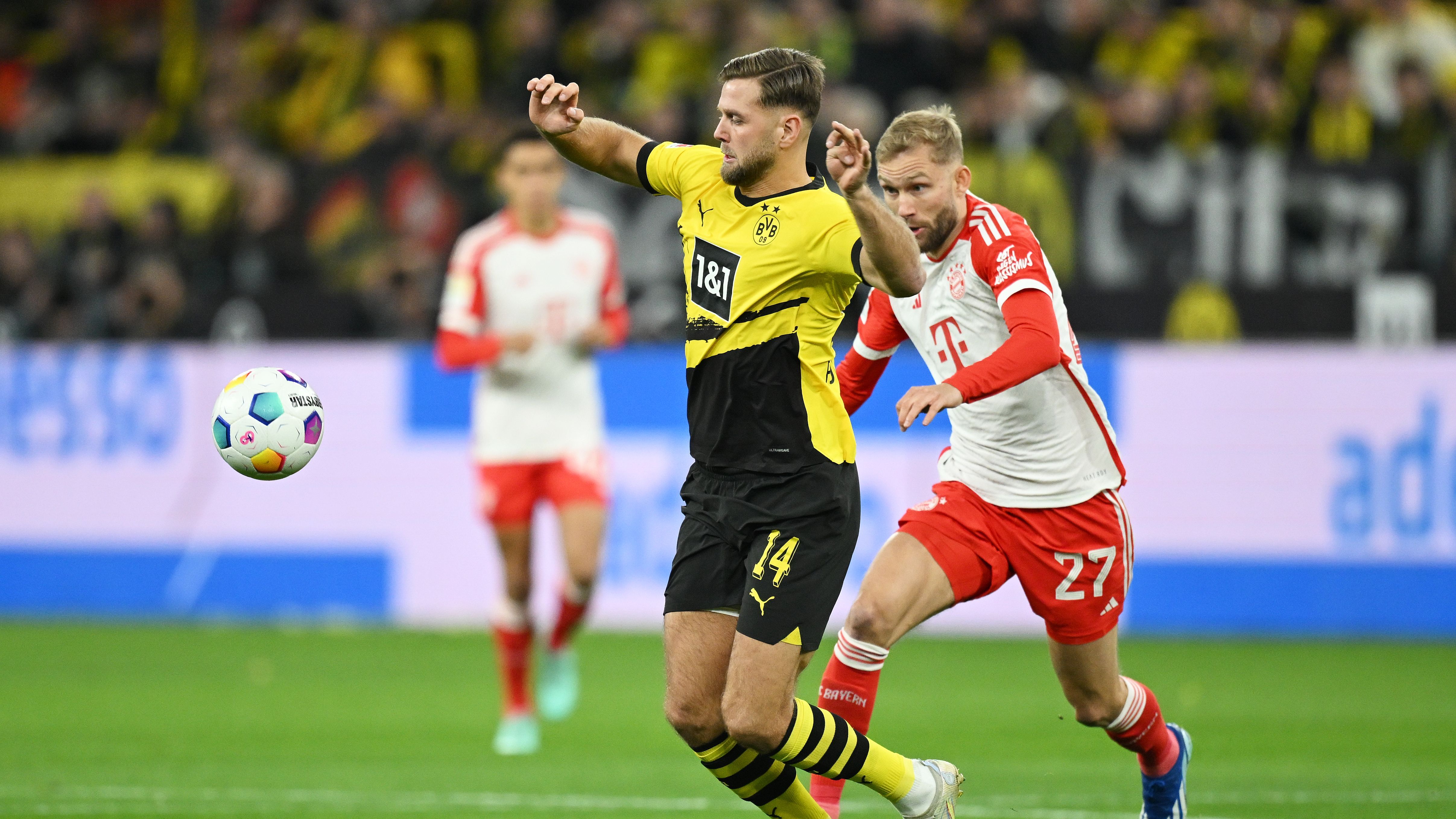 <strong>Niclas Füllkrug<br></strong>Auch der Stürmer kehrt gegen die Bayern in die Startelf des BVB zurück, erlebt aber einen Tag zum Vergessen. Kaum eingebunden in die wenigen Offensivaktion, hat Niclas Füllkrug nur sehr wenige Ballkontakt und keinen Torabschluss. Gut zehn Minuten vor dem Ende wird er ausgewechselt. <em><strong>ran</strong></em>-<strong>Note: 5</strong>