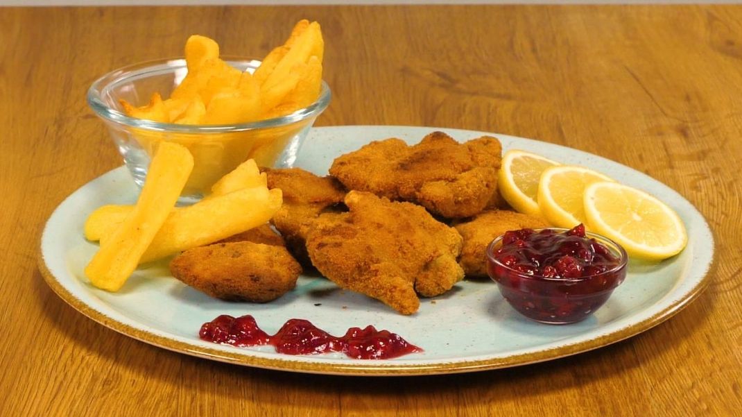 Schnitzel-Genuss klappt auch ohne Fleisch. Wie und was du dafür brauchst, das zeigen wir dir Schritt für Schritt im Video.