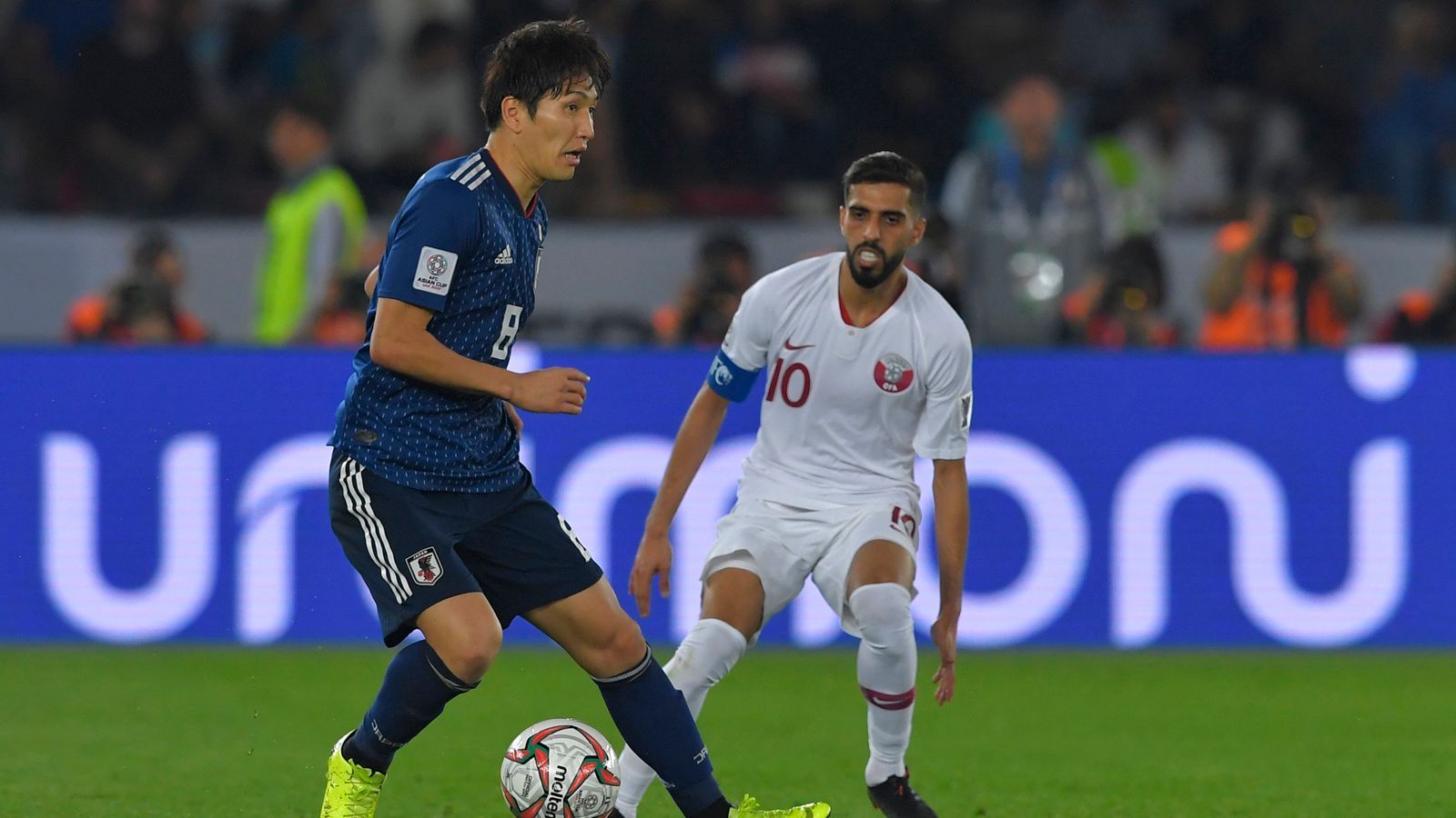 
                <strong>Genki Haraguchi (Hannover 96 und Japan)</strong><br>
                Ja, auch Japan ist bei der Copa America dabei, eine Sondereinladung macht es möglich. Genki Haraguchi von Hannover 96 erhält also die Chance, seine Saison mit einer schöneren Note als dem Bundesliga-Abstieg ausklingen zu lassen. Dabei steht der 28-Jährige auch noch vor einem schönen Meilenstein: Für die japanische Nationalmannschaft wird Haraguchi bei der Copa sein 50. Länderspiel bestreiten. 
              