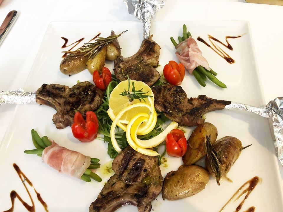 Lammkotelett vom Grill Rezept aus Mein Lokal, Dein Lokal