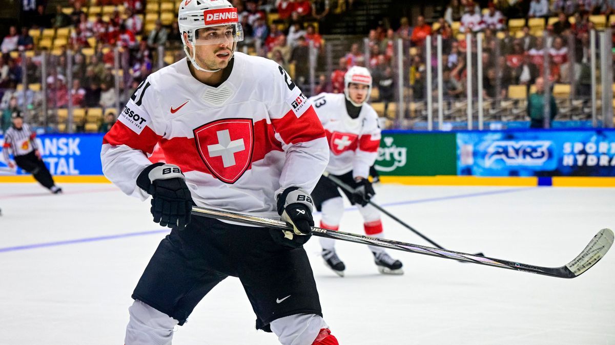 Kevin Fiala (SUI) in action during the 2025 IIHF Ice hockey, Eishockey World Championship, WM, Weltmeisterschaft Group B, match USA vs Switzerland, in Herning, Denmark, May 12, 2025. (CTKxPhoto Vit...
