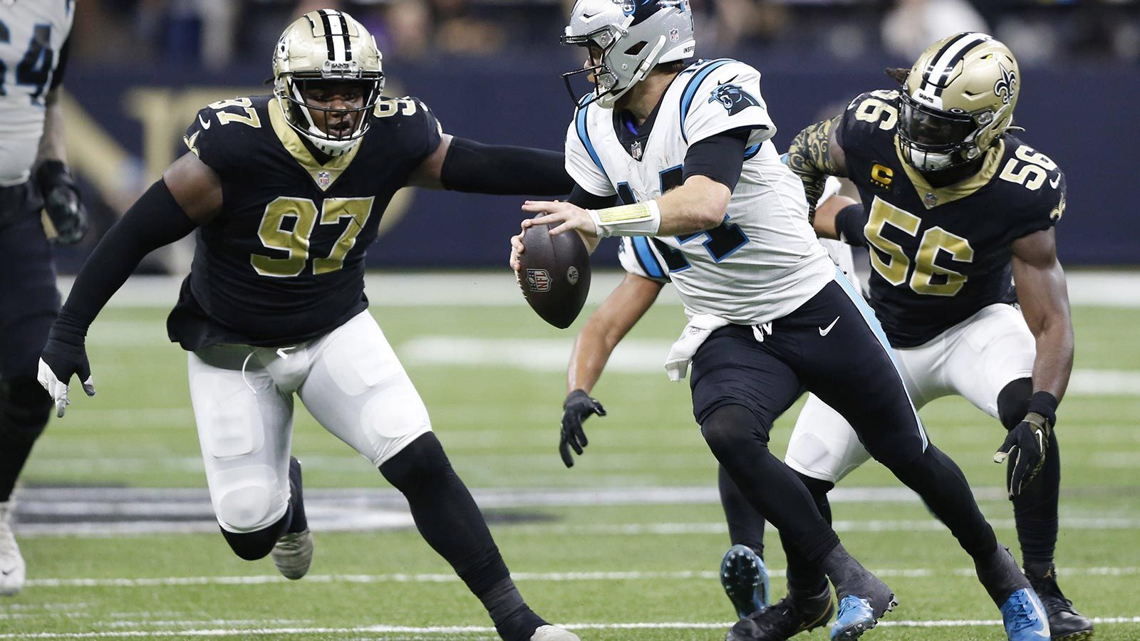 
                <strong>New Orleans Saints – DT </strong><br>
                Die Defensive Line der New Orleans Saints erlebte in der Offseason einen wahren Aderlass. Mit Shy Tuttle, David Onyemata und Marcus Davenport verließen mehrere prominente Spieler den Verein. Die Neuzugänge kompensieren diese Verluste nur in geringem Maß, dementsprechend groß ist die Not im Draft, einen Defensive Tackle zu verpflichten und Superstar Cam Jordan zu unterstützen.
              