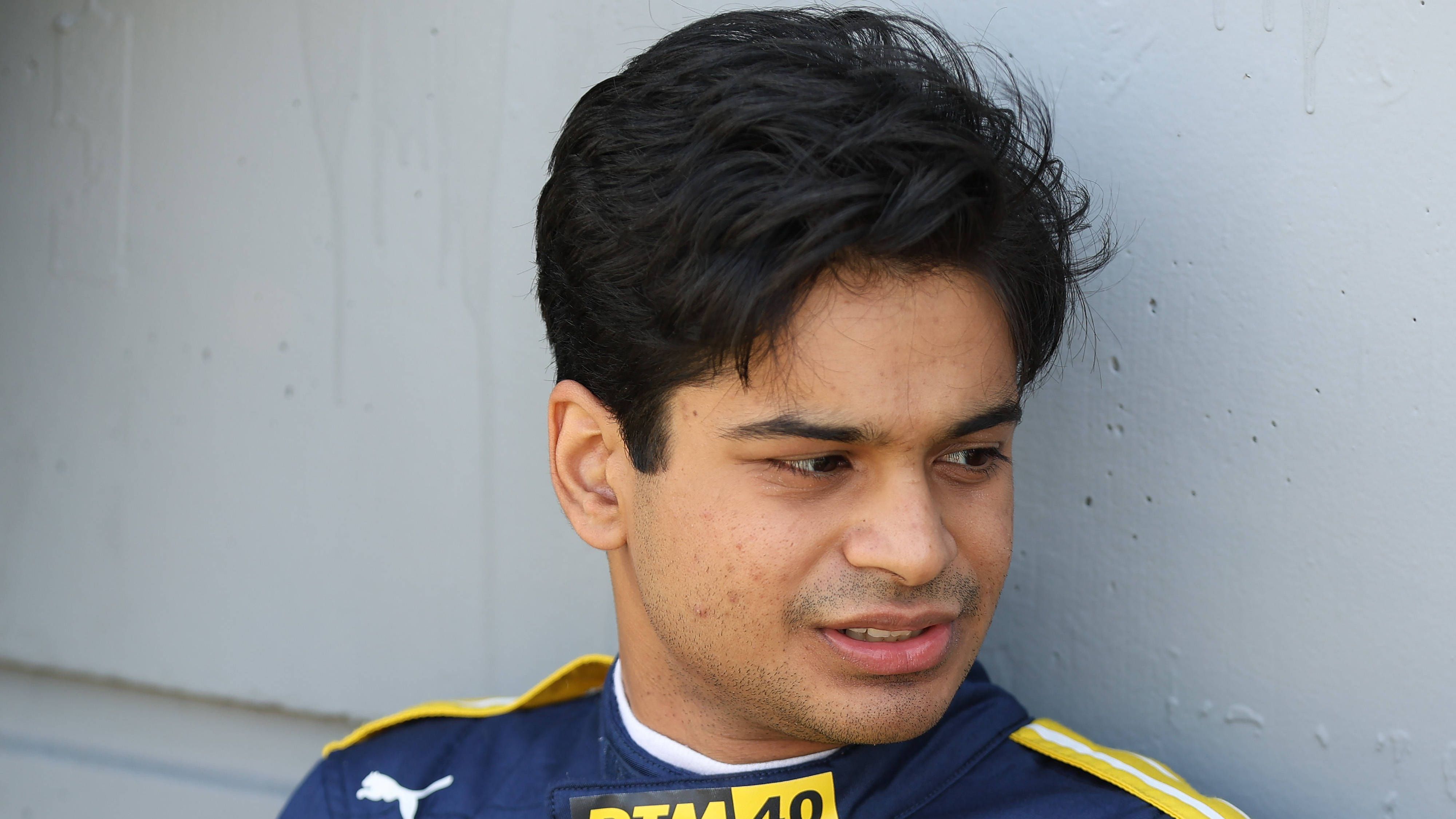 <strong>Platz 12: Arjun Maini (Mercedes-AMG Team HRT)</strong> <br>Auf dem Nürburgring hat sich der Inder mit nur sechs Punkten nicht mit Ruhm bekleckert, er leistete sich seinen ersten Nuller. Er ist aber trotzdem weiter Bestandteil der Top Ten der Gesamtwertung. Für ihn ist das ein Erfolg, den er in den kommenden Rennen noch ausbauen kann.