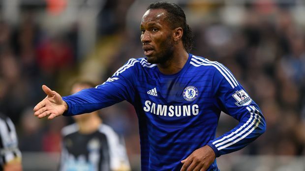 
                <strong>Platz 3 - Didier Drogba (Mittelstürmer)</strong><br>
                Nationalität: ElfenbeinküsteWechsel: von Olympique Marseille zum FC ChelseaZeitpunkt des Wechsels: Juli 2004Ablösesumme: 38,5 Millionen Euro
              