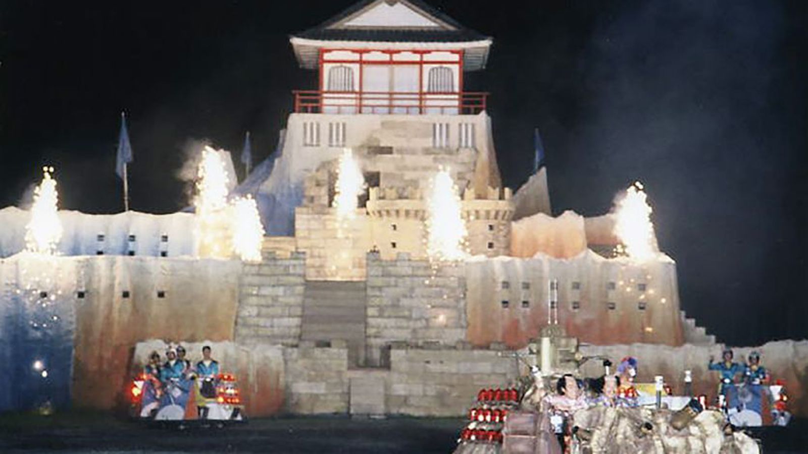 
                <strong>Als Belgien 1986 zuletzt im WM-Halbfinale steht ...</strong><br>
                ... laufen in Japan die ersten Folgen von "Takeshi's Castle".
              
