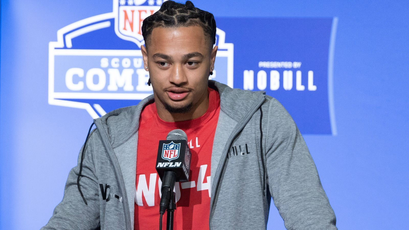 
                <strong>Platz 6 (geteilt): Jaxon Smith-Njigba</strong><br>
                &#x2022; Position: Wide Receiver<br>&#x2022; College: Ohio State<br>&#x2022; Gewinn bei 100 Dollar Einsatz: 20.000 Dollar<br>
              