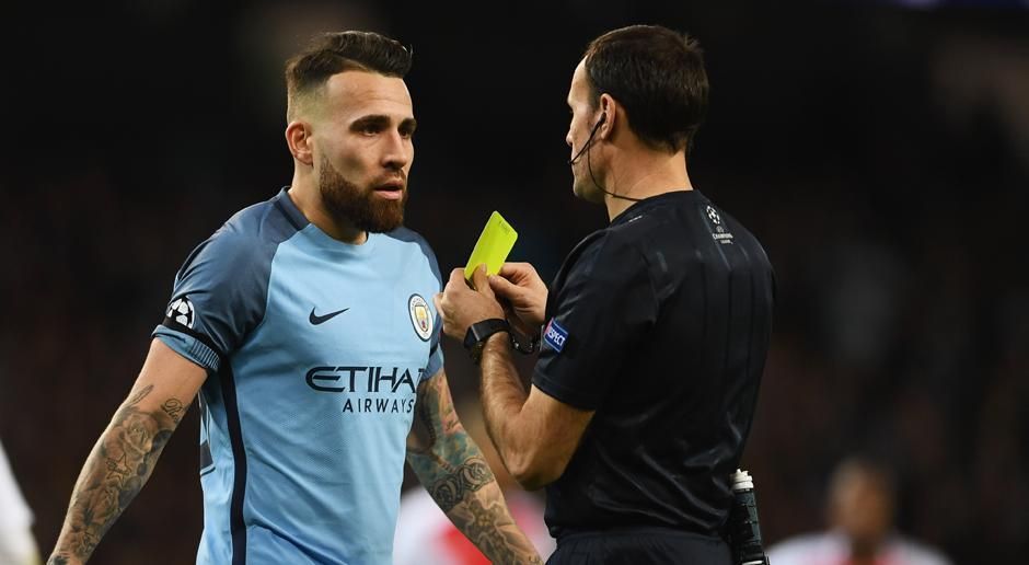 
                <strong>Nicolas Otamendi (Manchester City)</strong><br>
                Zwei Gelbe Karten
              