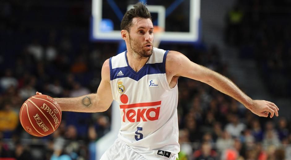 
                <strong>Rudy Fernandez (Shooting Guard)</strong><br>
                Er ist der Star der Madrilenen: 249 NBA-Einsätze kann Rudy Fernandez bislang in seiner Karriere vorweisen. Der Shooting Guard stand in der amerikanischen Basketball-Liga für die Portland Trail Blazers (2008-2011) und die Denver Nuggets (2011-2012) auf dem Feld. Mit Real Madrid, wo er seit 2012 unter Vertrag steht, wurde er bereits zwei Mal spanischer Meister. Zudem gewann er bei Olympia 2008 und 2012 jeweils die Silbermedaille und kann sich über drei Europameistertitel sowie einen Weltmeistertitel mit der spanischen Mannschaft freuen.
              