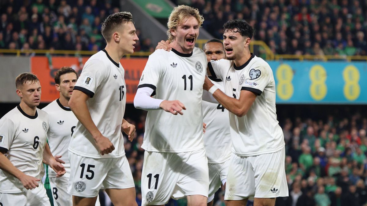 13.10.2025, Fussball, Herren, European Qualifiers, 8. Spieltag, Nordirland - Deutschland, Torjubel zum 0:1, Torschütze: Nick Woltemade (Deutschland) Belfast Windsor Park Belfast Nordirland (NIR) **...
