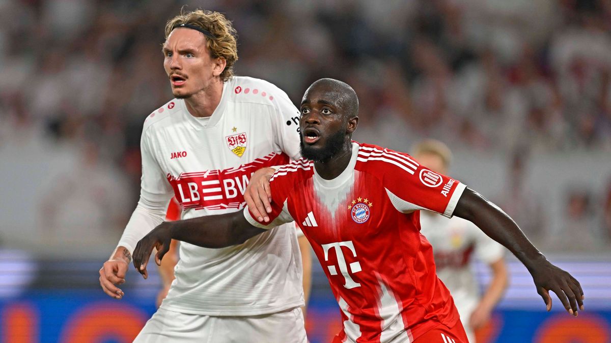 16.08.2025, Fussball Bundesliga 2025 2026, Franz-Beckenbauer-Supercup, VfB Stuttgart - FC Bayern München, in der MHP-Arena (Stuttgart). v.l. Nick Woltemade (Stuttgart) gegen Dayot Upamecano (FC Bay...