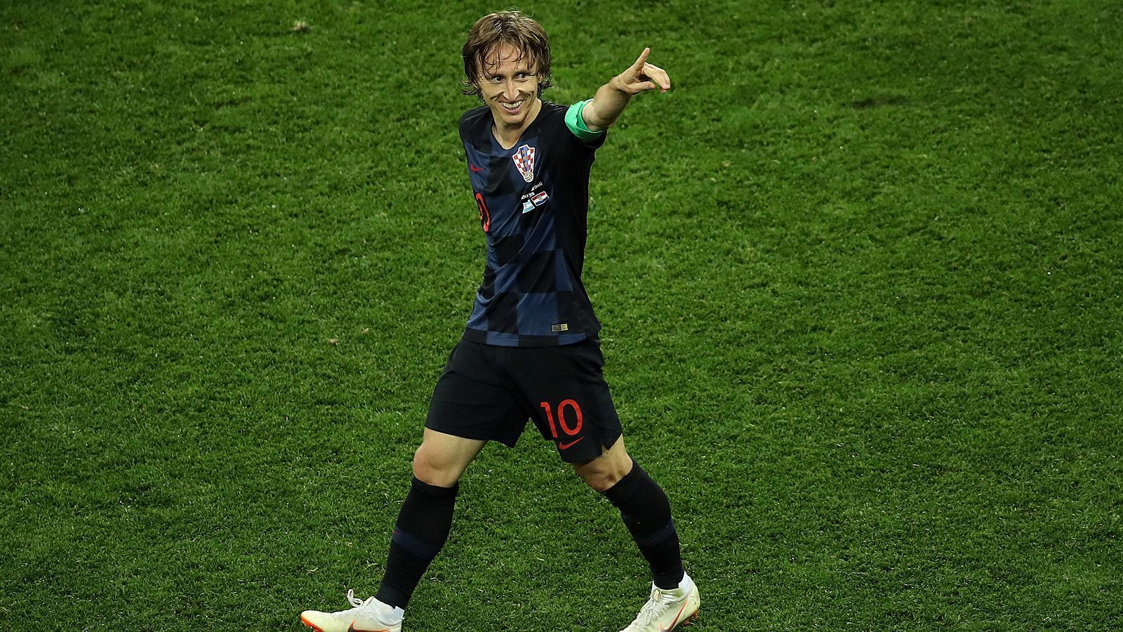 
                <strong>Modric vor alleinigem kroatischen WM-Rekord</strong><br>
                Wird Luka Modric im Finale eingesetzt - was sich ja irgendwie andeutet - steigt er zum alleinigen WM-Rekordspieler Kroatiens auf. Der Kapitän steht vor seinem zwölften Einsatz, aktuell teilt er sich die Spitzenposition mit Dario Simic.
              