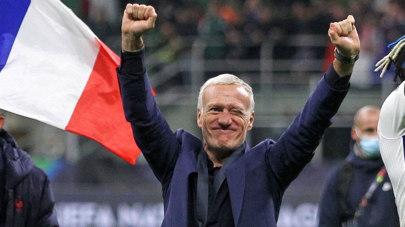 
                <strong>Didier Deschamps (Nationaltrainer Frankreich)</strong><br>
                &#x2022; Karim Benzema -<br>&#x2022; Kylian Mbappe -<br>&#x2022; N'Golo Kante<br>
              