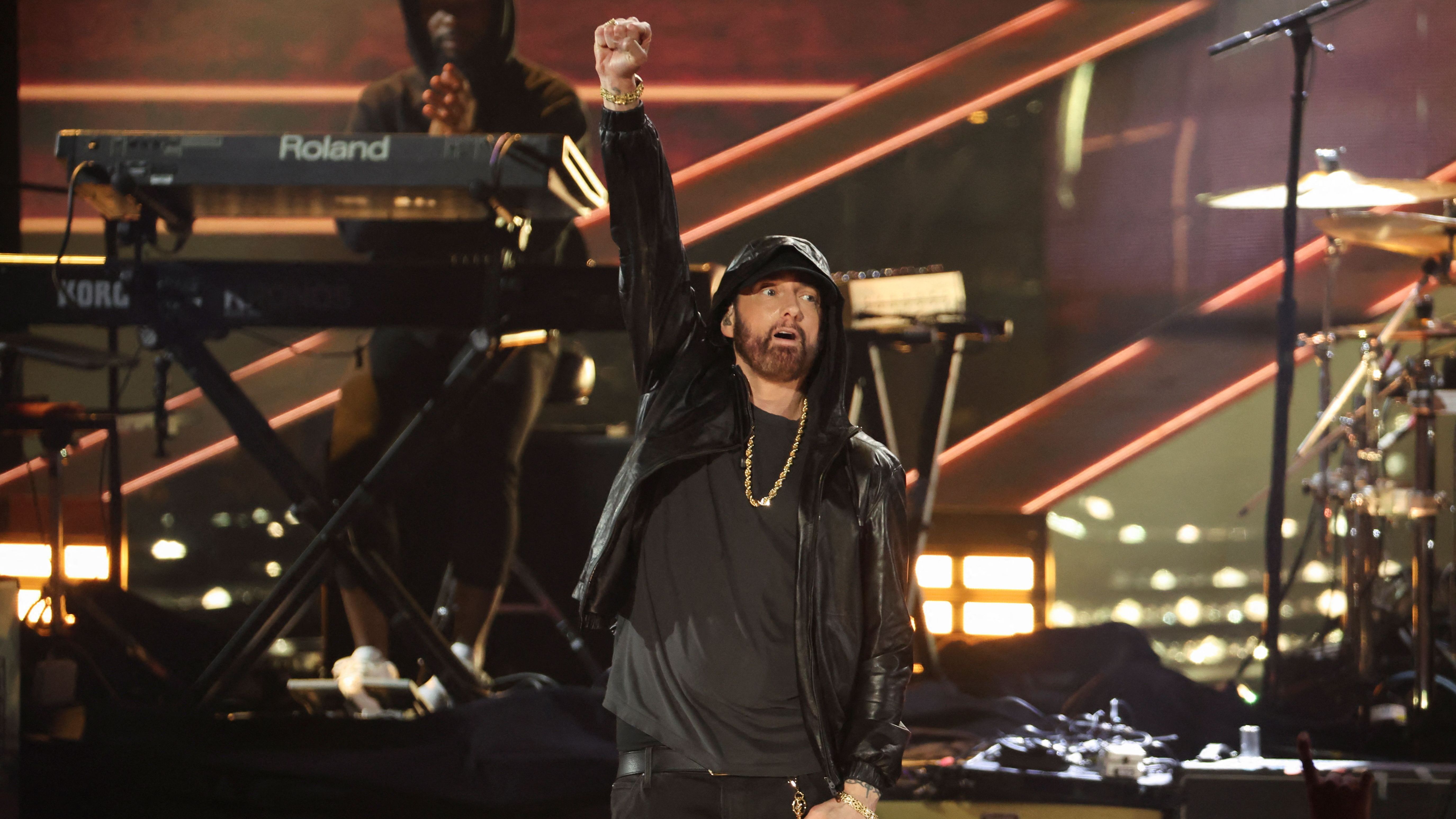 Eminem rappt bei der 37. Rock & Roll Hall of Fame Einführungszeremonie in Los Angeles, am 5. November 2022. 