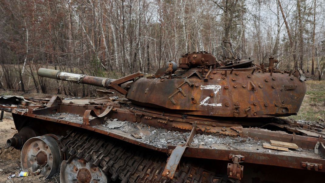 Die Zerstörung vieler Panzer durch die Ukraine zwingt Russland, auf alte Modelle zurückzugreifen.