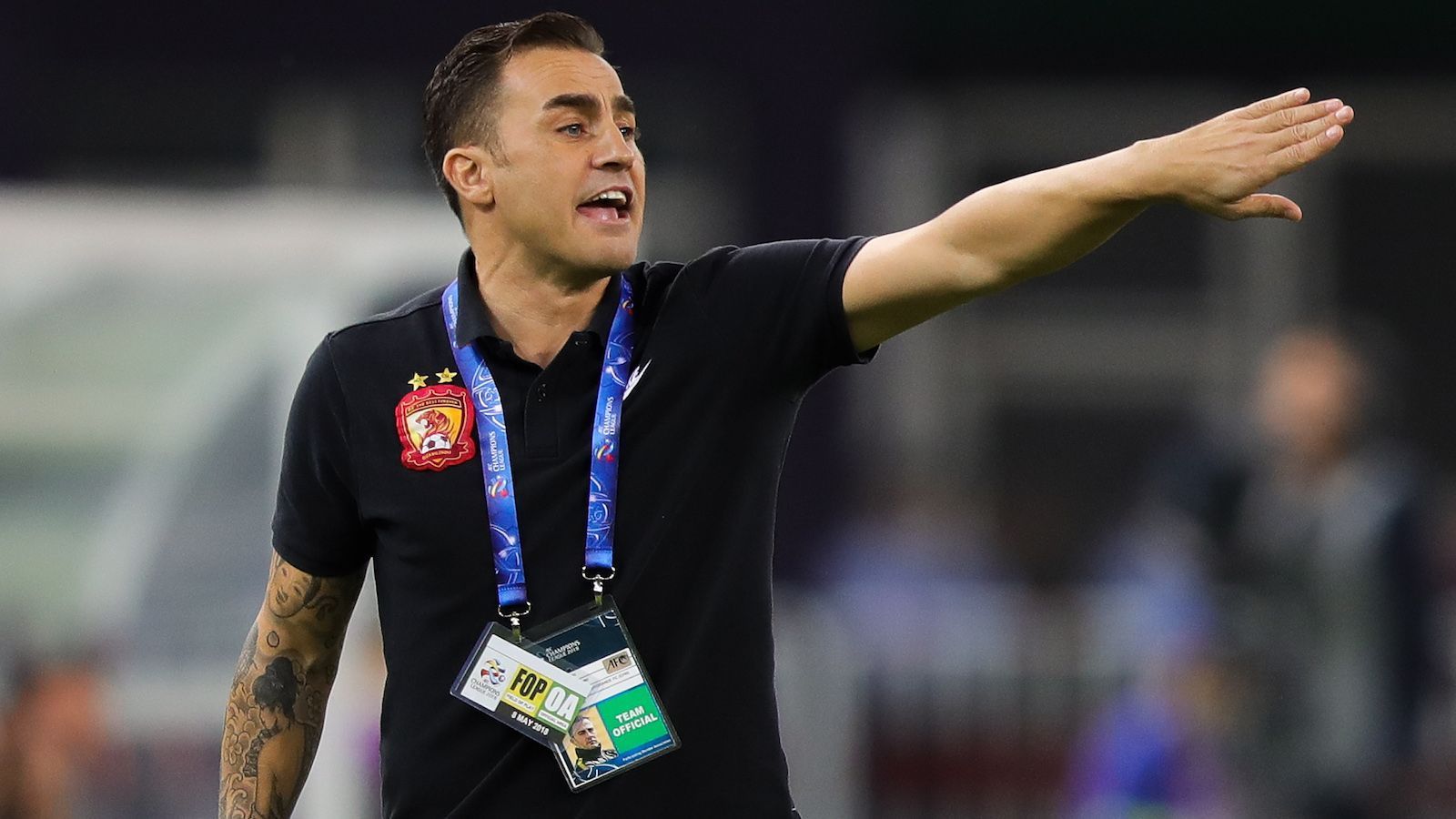 
                <strong>Platz 8: Fabio Cannavaro</strong><br>
                Verdienst: 14,5 Millionen EuroVerein: Guangzhou Evergrande (China)Vertrag bis: November 2022
              