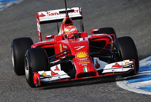 
                <strong>Ferrari F14T</strong><br>
                In der Saison 2014 dürfen die Nasen der Formel-1-Autos nicht höher als 18,5 Zentimeter sein. Diese Regel-Änderung scheint sich auf den neuen Ferrari nicht groß auszuwirken - zumindest nicht beim Blick von vorne.
              