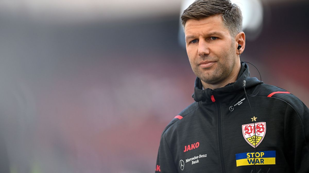 VfB Stuttgart v FC Augsburg - Bundesliga
