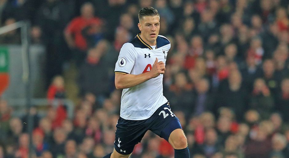 
                <strong>Innenverteidigung: Kevin Wimmer (Tottenham Hotspur)</strong><br>
                Kevin ist die anglisierte Form des irischen Namens.
              