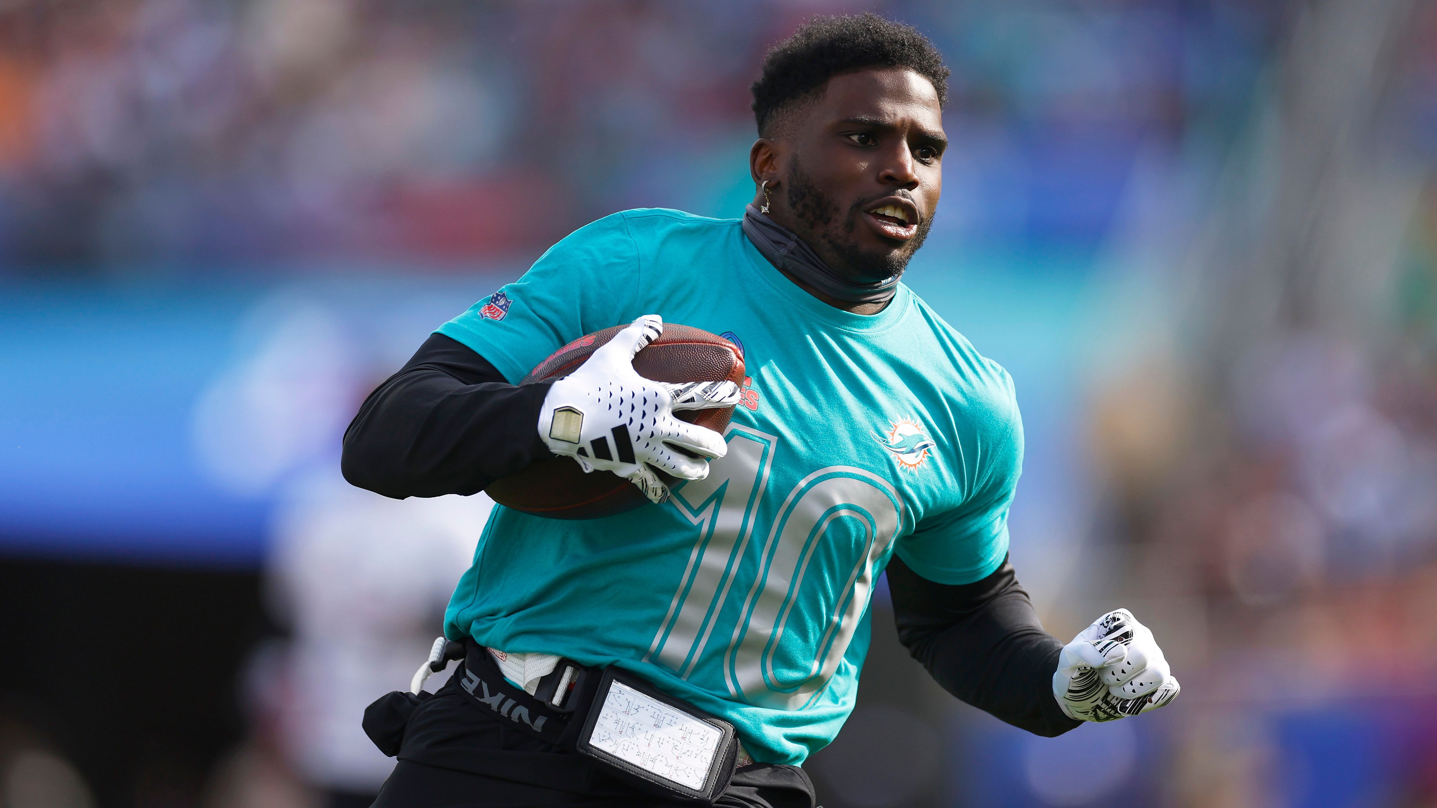 <strong>Punt Return Touchdowns</strong><br>1. Tyreek Hill (im Bild) und Jamal Agnew: 4 Punt Return Touchdowns<br>2. Kalif Raymond und Rashid Shaheed: 2 Punt Return Touchdowns<br>3. Diverse Spieler mit einem Punt Return Touchdown