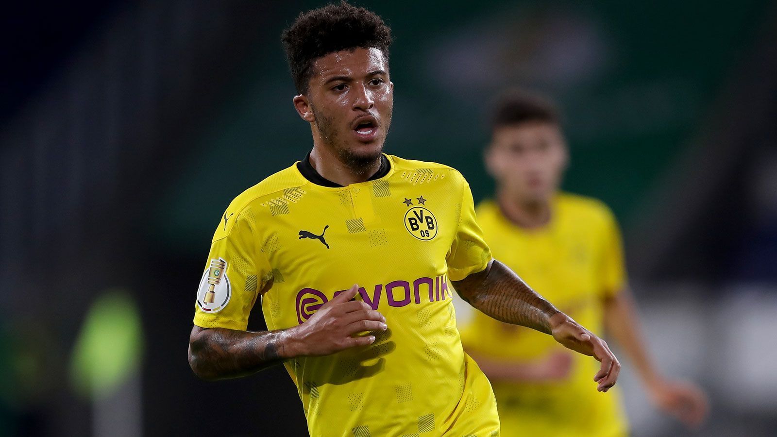 
                <strong>4. Jadon Sancho (Borussia Dortmund) - 80 Punkte</strong><br>
                Geburtsdatum: 25. März 2000 -  Nationalität: England - Position: Rechter Flügelstürmer -  bisher generierte Ablöse (laut transfermarkt.de): 8,01 Millionen Euro  -  Vertrag bis: Juni 2023
              