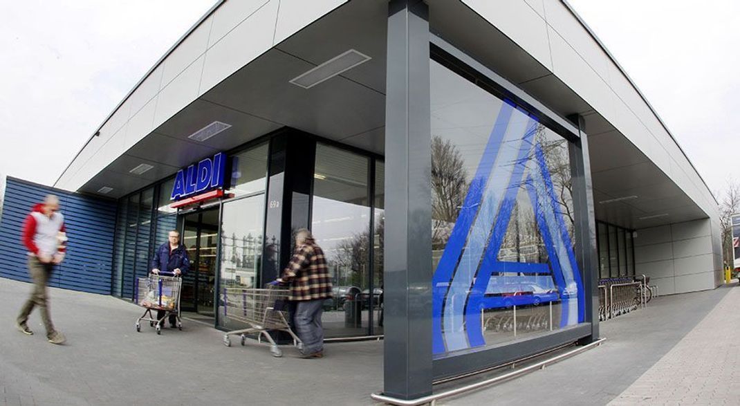 Article Image Media
