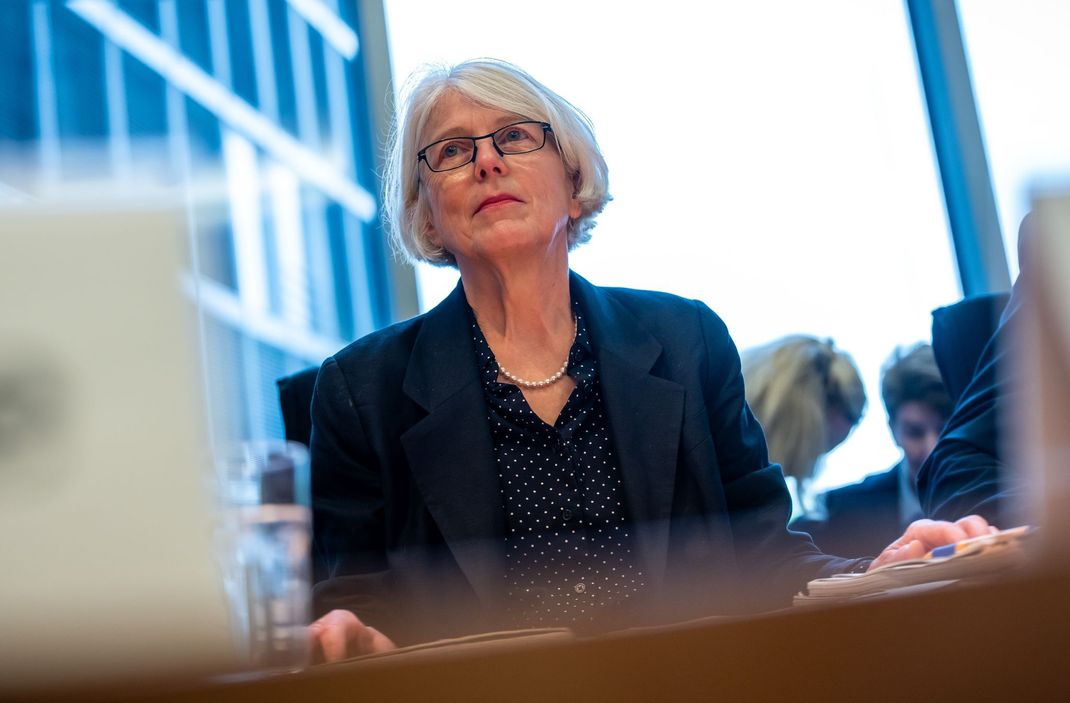 Margaretha Sudhof hat zu Corona-Maskenverkäufen ermittelt.