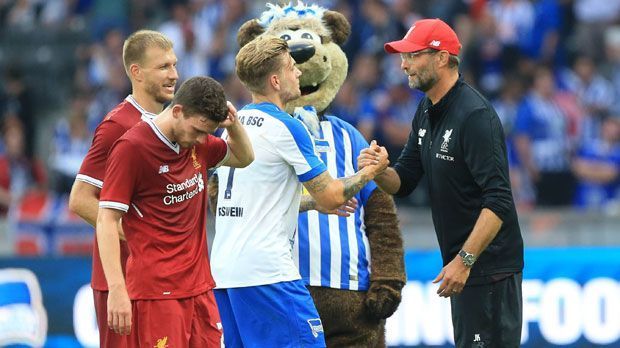 
                <strong>Jürgen Klopp wünscht Hertha BSC mehr Zuschauer</strong><br>
                Anlässlich des 125. Geburtstags beider Vereine gastierte der FC Liverpool bei Hertha BSC. Nach dem 3:0-Sieg über Berlin schwärmte Gäste-Coach Jürgen Klopp vom Gegner. Nur eines bemängelte er: "Ich wünsche Hertha, dass dieser tolle Weg, den sie eingeschlagen haben, auch wertgeschätzt wird." Sprich: Kloppo wünscht Hertha mehr Fans. "Die Atmosphäre war gut, aber wenn es voll ist, ist es noch einen Ticken besser." Das hat ran.de zum Anlass genommen, einmal die Auslastung der Bundesliga-Stadien in der Saison 2016/17 zu vergleichen. 
              