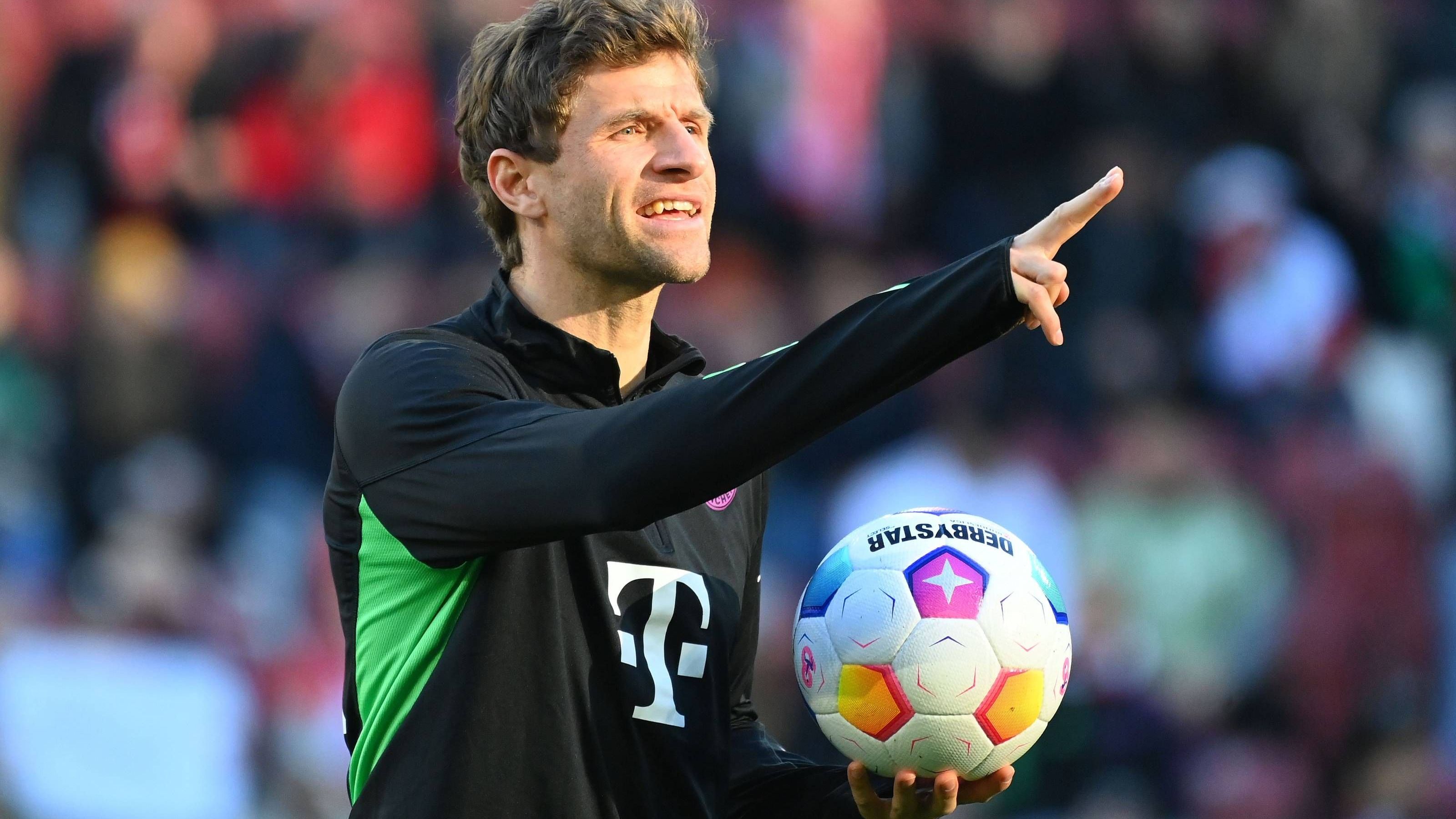 <strong>Thomas Müller</strong><br>Der Routinier ersetzt kurz vor Schluss Musiala und verursacht in der Nachspielzeit mit einem Foul an Pedersen den Elfmeter, den Demirovic zum 2:3 nutzt. <strong>Ohne Bewertung</strong>