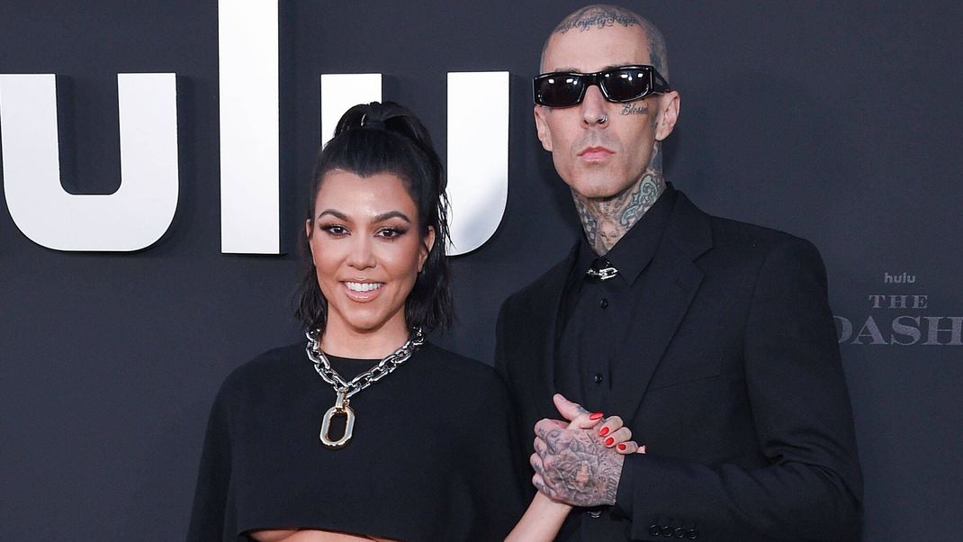 Neue Details über den Nachwuchs von Kourtney Kardashian und Travis Barker kommen ans Licht! Alle Infos dazu gibt es hier.