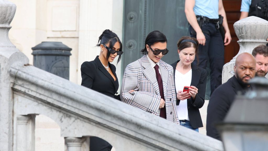 Mit Schmuck im Wert von 8 Mio. Dollar: Kim Kardashian vor Gericht